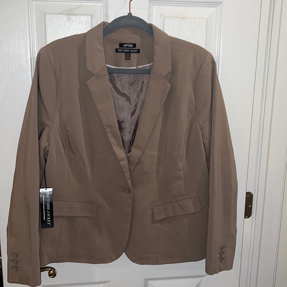 NWT THE TORIE JACKET by APT.9!!